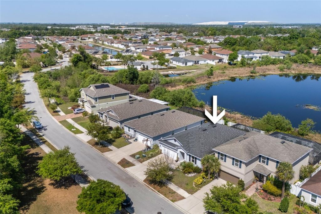 Image 36 of property listing at 10630 MEDFORD LAKE DRIVE, Riverview, FL 33578