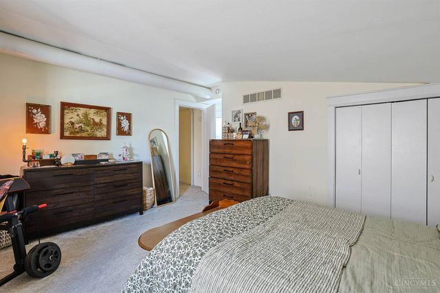 982 Hatch Street, Cincinnati, OH 45208