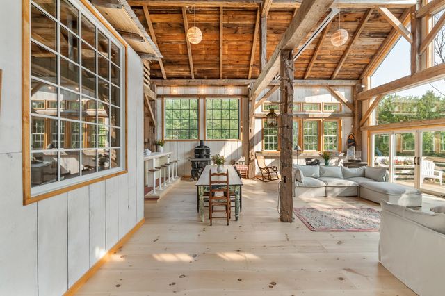580 Cross Road, Londonderry, VT 05155