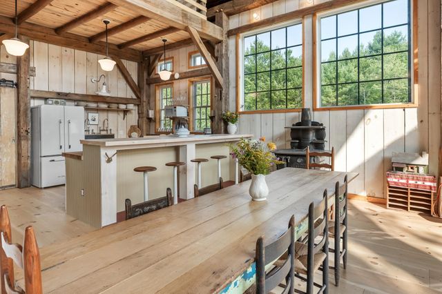 580 Cross Road, Londonderry, VT 05155