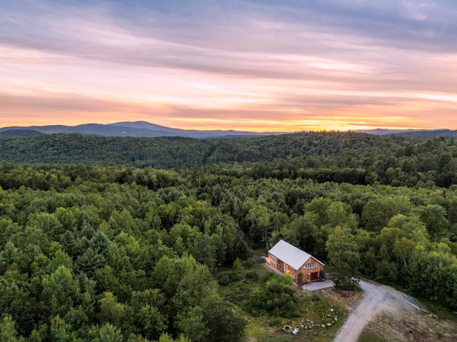 580 Cross Road, Londonderry, VT 05155