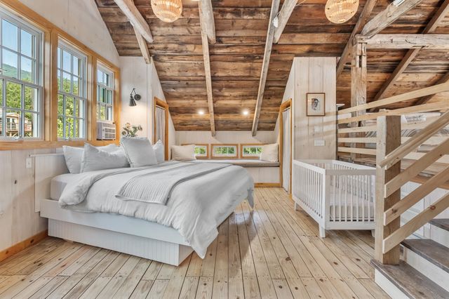 580 Cross Road, Londonderry, VT 05155
