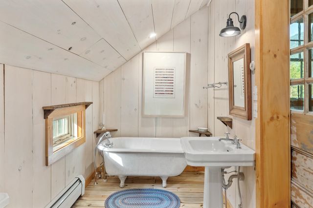 580 Cross Road, Londonderry, VT 05155