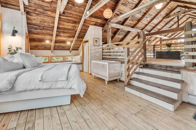 580 Cross Road, Londonderry, VT 05155