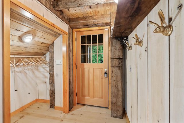 580 Cross Road, Londonderry, VT 05155