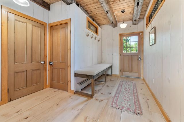 580 Cross Road, Londonderry, VT 05155