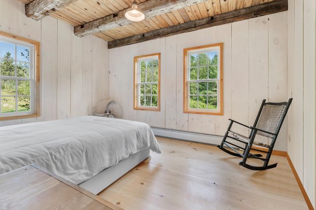 580 Cross Road, Londonderry, VT 05155
