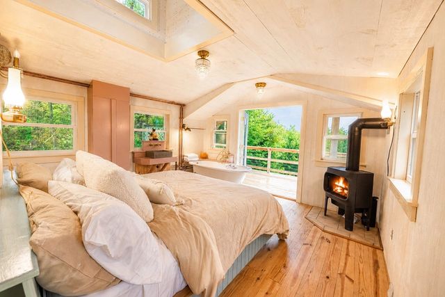 580 Cross Road, Londonderry, VT 05155