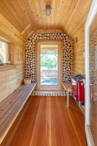 580 Cross Road, Londonderry, VT 05155