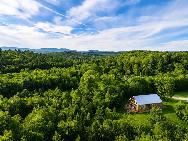 580 Cross Road, Londonderry, VT 05155