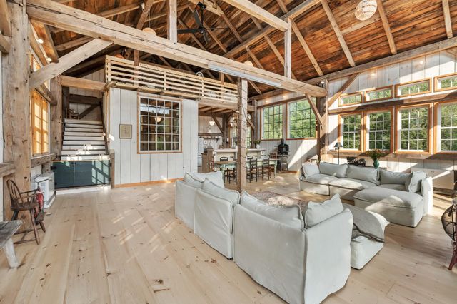 580 Cross Road, Londonderry, VT 05155