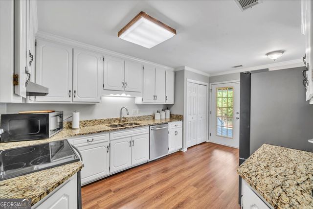 112 Oak Pointe Circle, Dublin, GA 31021