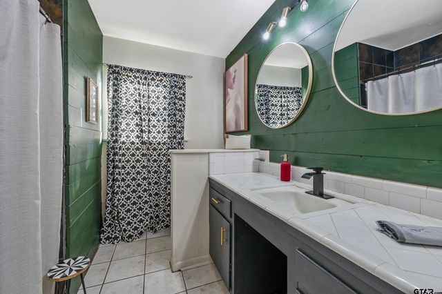 3020 Meadowlark, Tyler, TX 75701