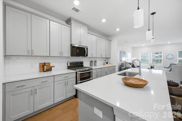 3004 Hovenweep Alley, Charlotte, NC 28217
