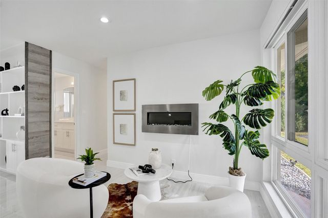 2129 NE 62nd St, Fort Lauderdale, FL 33308