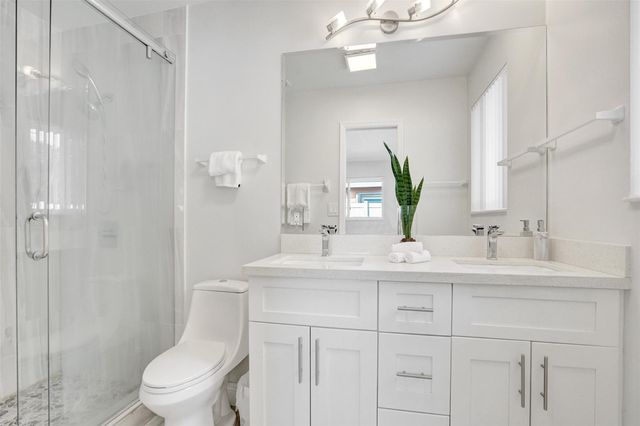 2129 NE 62nd St, Fort Lauderdale, FL 33308