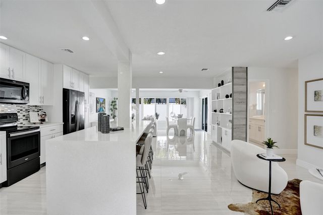 2129 NE 62nd St, Fort Lauderdale, FL 33308