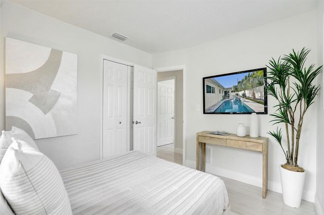 2129 NE 62nd St, Fort Lauderdale, FL 33308