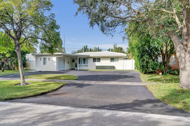 2129 NE 62nd St, Fort Lauderdale, FL 33308