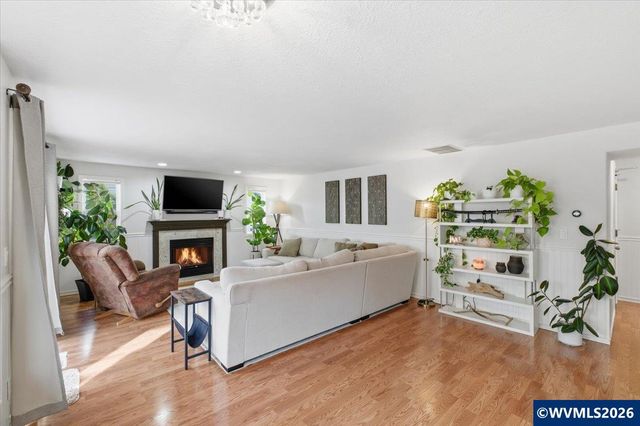 229 Hazelbrook Dr N, Keizer, OR 97303