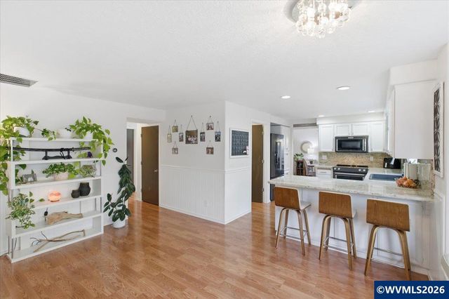 229 Hazelbrook Dr N, Keizer, OR 97303