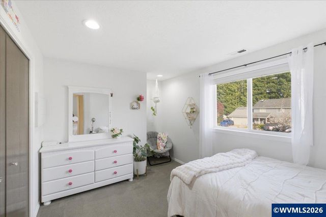 229 Hazelbrook Dr N, Keizer, OR 97303