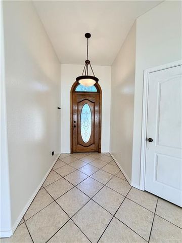 1929 E 21st Street S, Mission, TX 78572