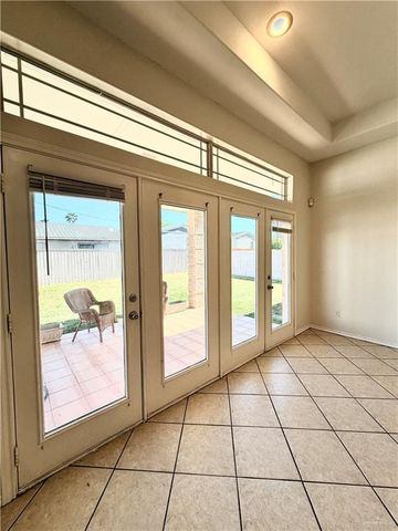 1929 E 21st Street S, Mission, TX 78572