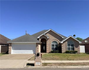 1929 E 21st Street S, Mission, TX 78572
