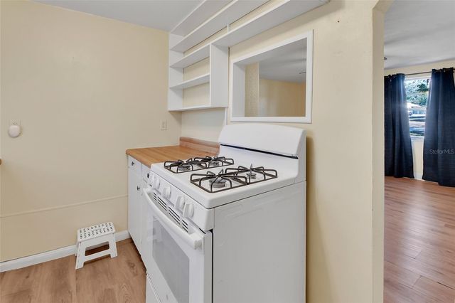 60 MADERA ROAD, Debary, FL 32713