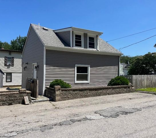 16 Hedley Street, Johnston, RI 02919