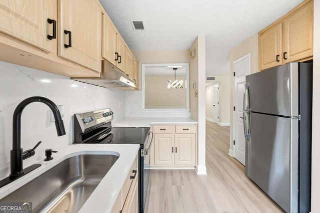 109 Cumberland Court SE, Smyrna, GA 30080