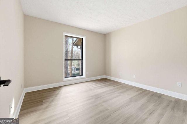 109 Cumberland Court SE, Smyrna, GA 30080