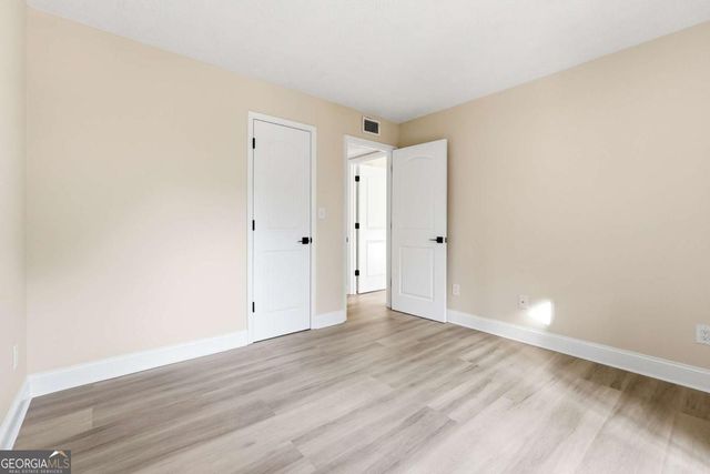 109 Cumberland Court SE, Smyrna, GA 30080