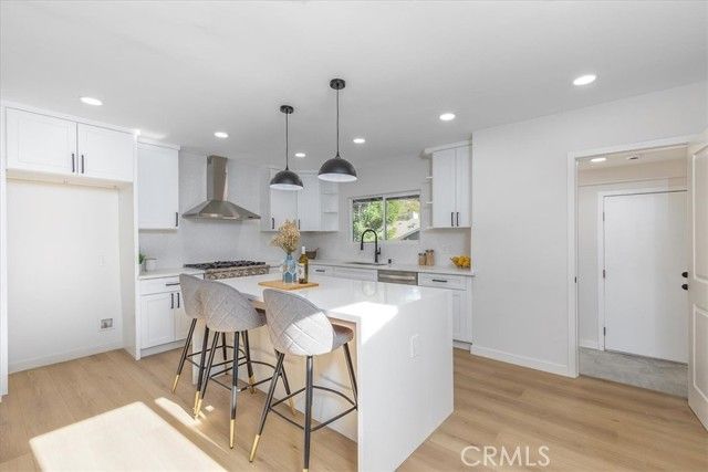 4793 Excelente Drive, Woodland Hills (los Angeles), CA 91364