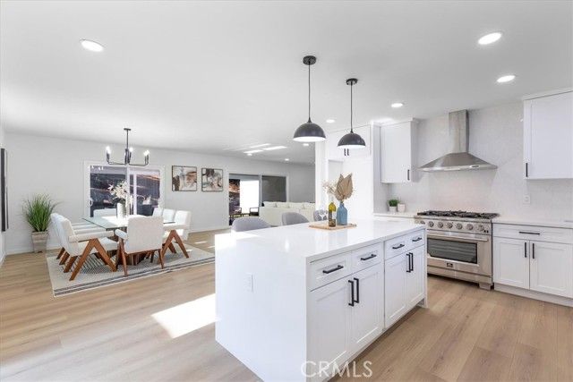 4793 Excelente Drive, Woodland Hills (los Angeles), CA 91364