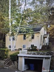 314 Porter Avenue, Middlebury, CT 06762