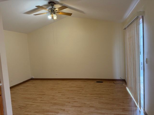 1217 Regent Drive, Mundelein, IL 60060