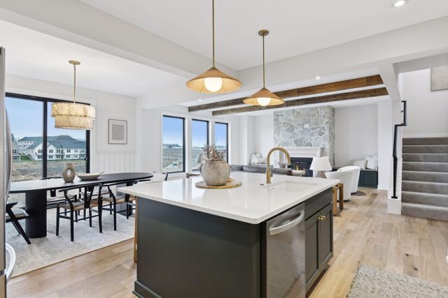 4589 Sunset Lane, Excelsior, MN 55331