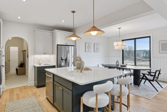 4589 Sunset Lane, Excelsior, MN 55331