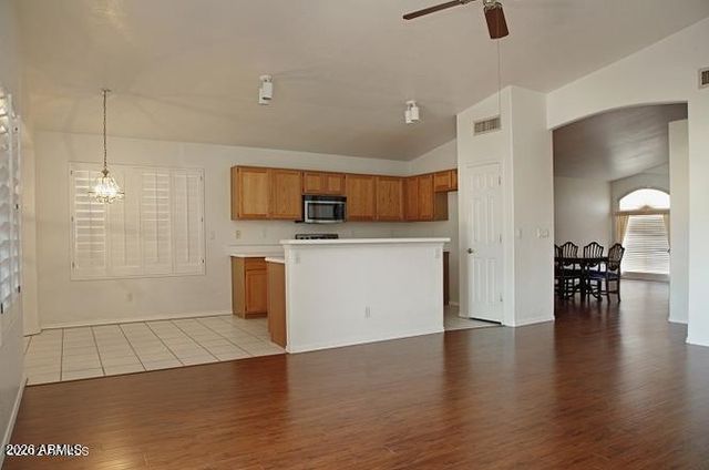 12054 S 44TH Street, Phoenix, AZ 85044