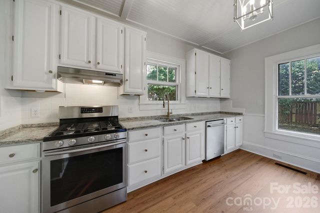 1638 Longfellow Street, Charlotte, NC 28205