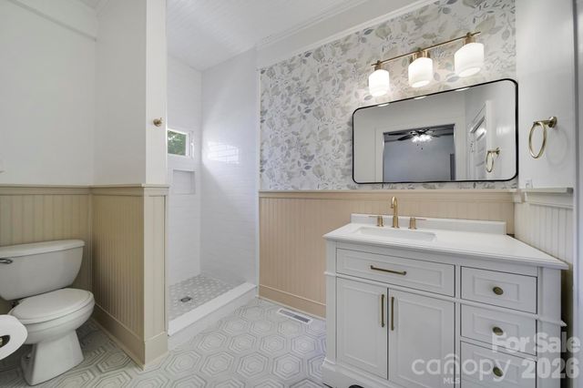 1638 Longfellow Street, Charlotte, NC 28205