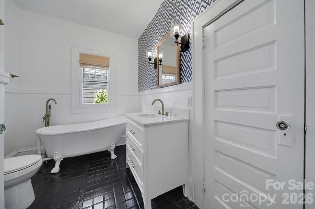 1638 Longfellow Street, Charlotte, NC 28205