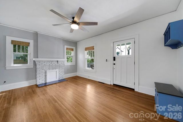 1638 Longfellow Street, Charlotte, NC 28205