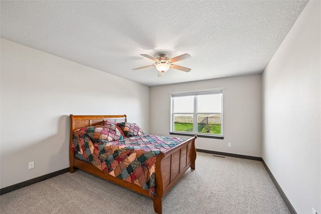 516 Prairie Hill Drive, Atkins, IA 52206