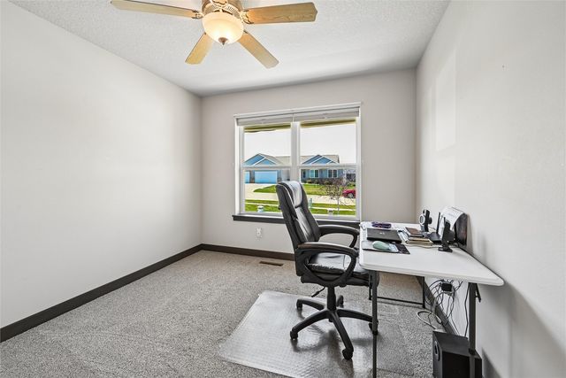 516 Prairie Hill Drive, Atkins, IA 52206