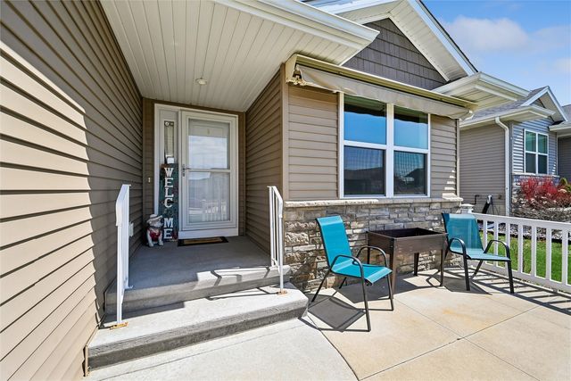 516 Prairie Hill Drive, Atkins, IA 52206