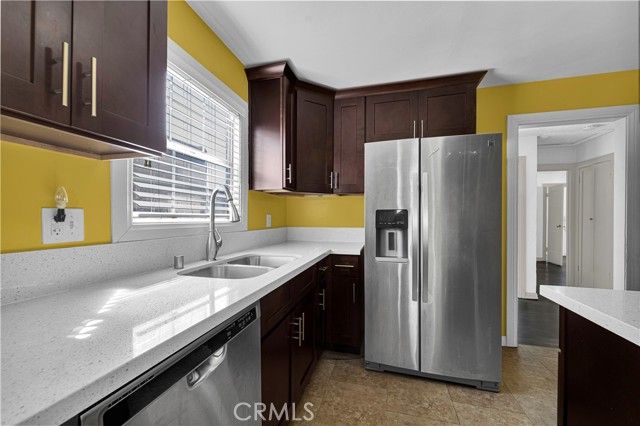 1515 E Walnut Way, Long Beach, CA 90813