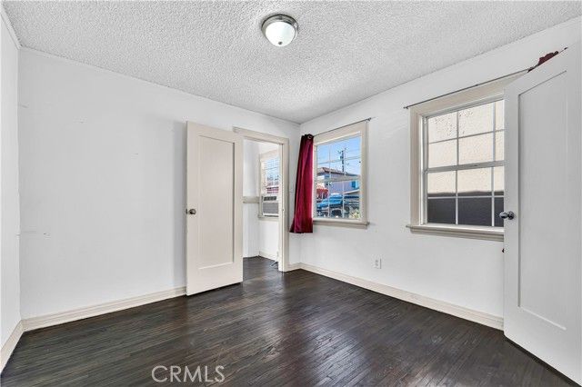 1515 E Walnut Way, Long Beach, CA 90813